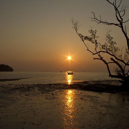 Sunrise Tropical Resort Praia de Railay Exterior foto