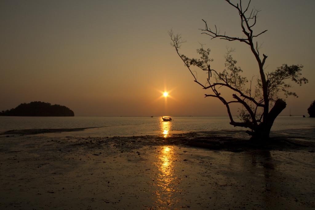 Sunrise Tropical Resort Praia de Railay Exterior foto